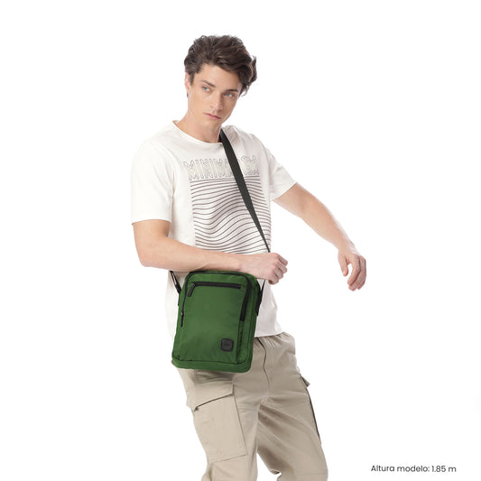 Bolsa masculina com compartimento para tablet de 10 polegadas, modelo transversal, verde Bayonne.