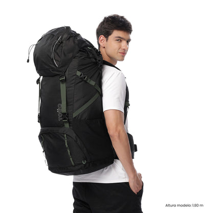 Mochila para atividades ao ar livre Summit 65 Grande Preta