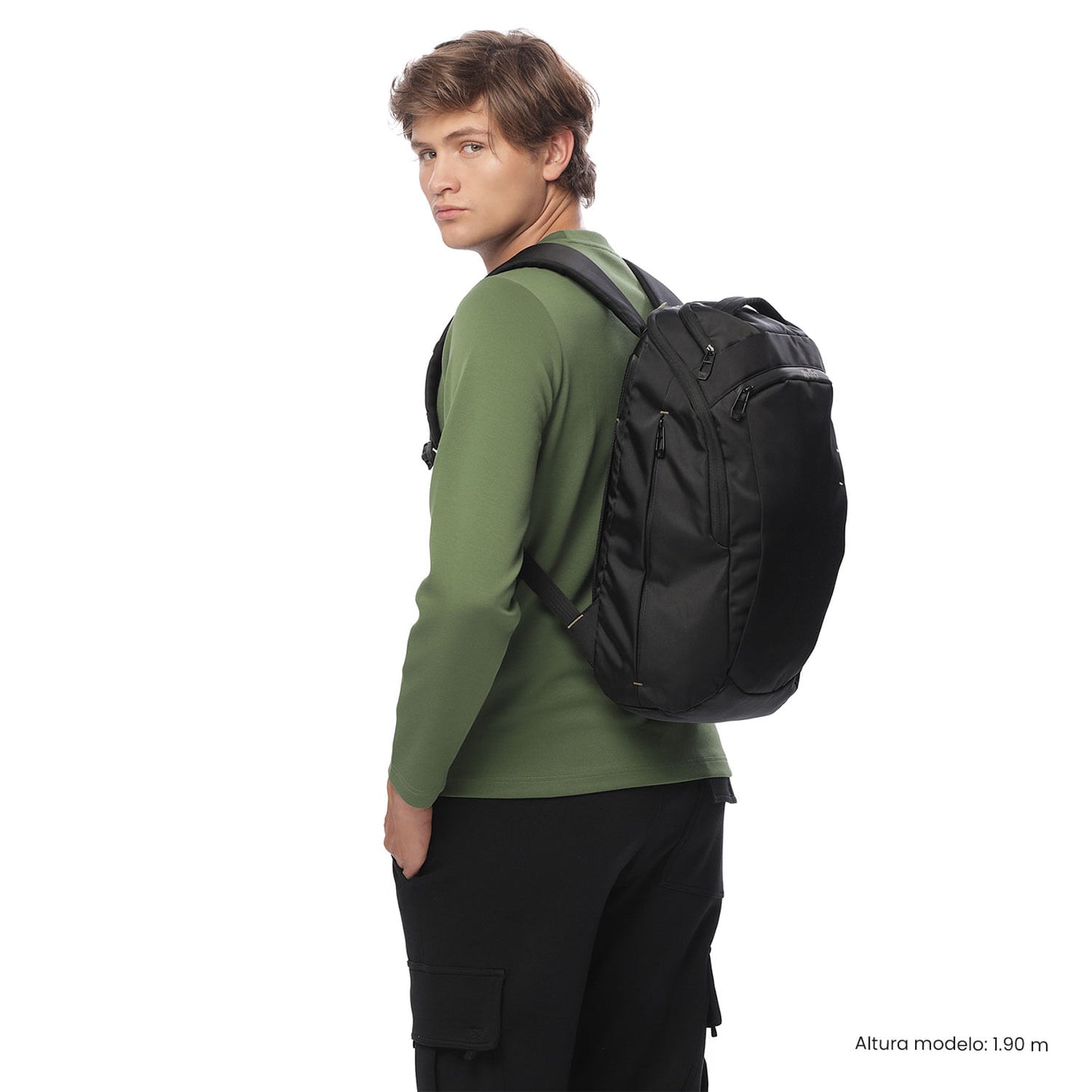 Mochila executiva masculina Daytona para laptop de 16", preta.